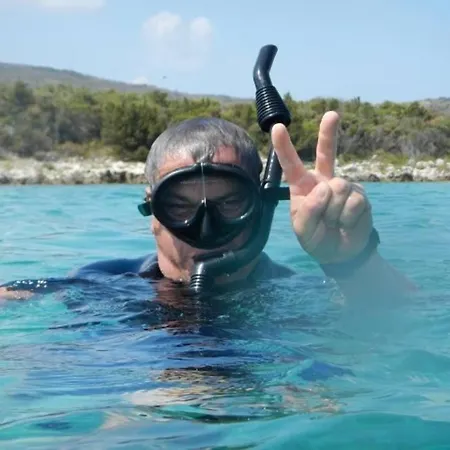 Appartement In With Terrace, Air Conditioning, Wifi, Washing Machine *