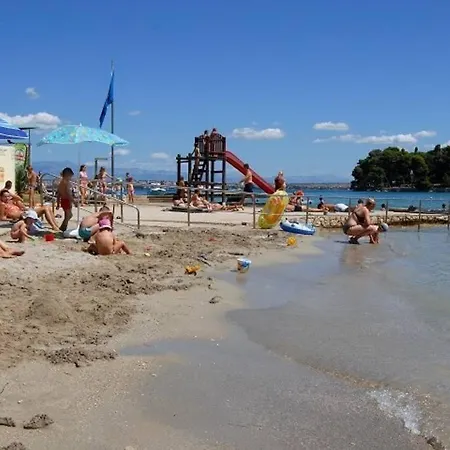 Appartement In With Terrace, Air Conditioning, Wifi, Washing Machine *