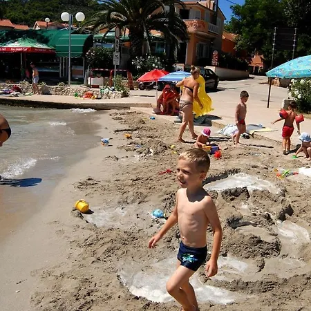 In With Terrace, Air Conditioning, Wifi, Washing Machine