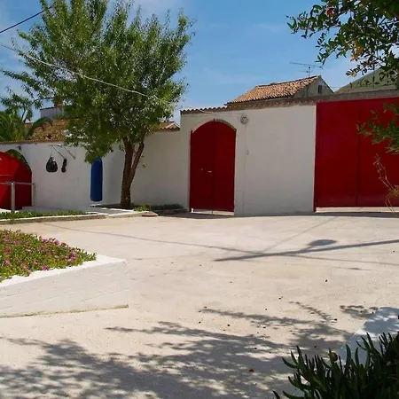 Lejlighed In With Terrace, Air Conditioning, Wifi, Washing Machine Preko