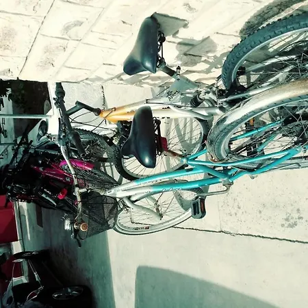 In With Terrace, Air Conditioning, Wifi, Washing Machine Lejlighed *