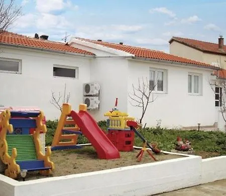 In With Terrace, Air Conditioning, Wifi, Washing Machine *