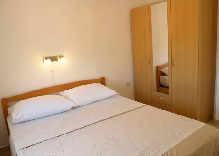 Appartamento In With Terrace, Air Conditioning, Wifi, Washing Machine